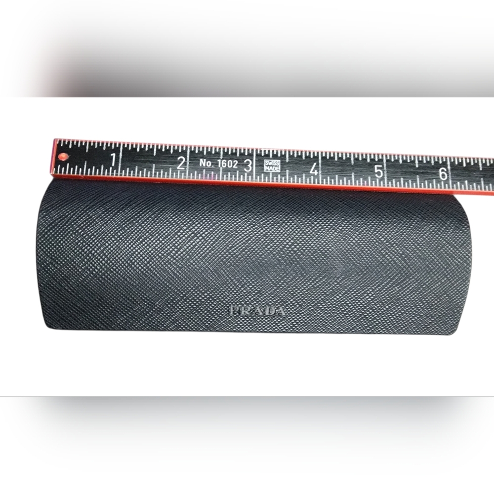 NWOT Prada Medium Black Flip Top Magnetic Round Clamshell Case - Picture 3 of 7